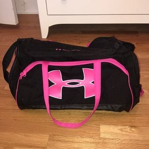 Medium Under Armour Duffle!